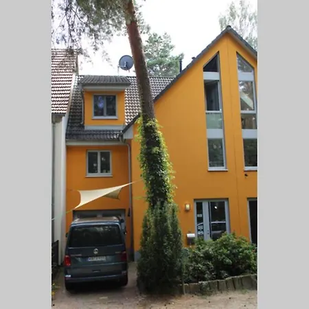 Einliegerwohnung Mit Wintergarten *
