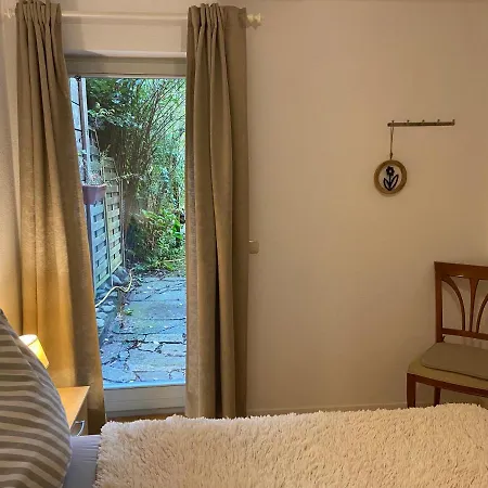 Апартаменты Einliegerwohnung Mit Wintergarten