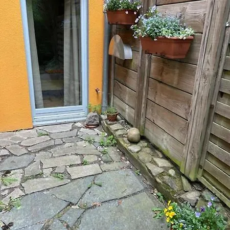 Einliegerwohnung Mit Wintergarten Apartment