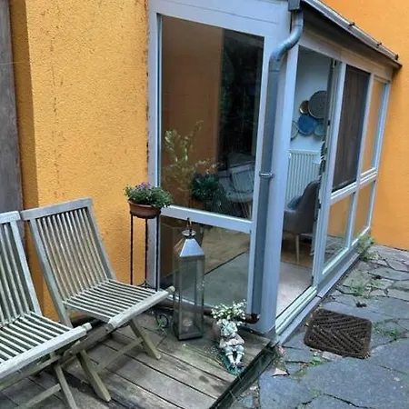 Einliegerwohnung Mit Wintergarten * Kleinmachnow