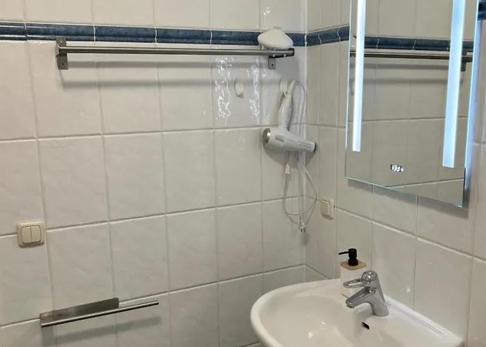 Einliegerwohnung Mit Wintergarten Kleinmachnow